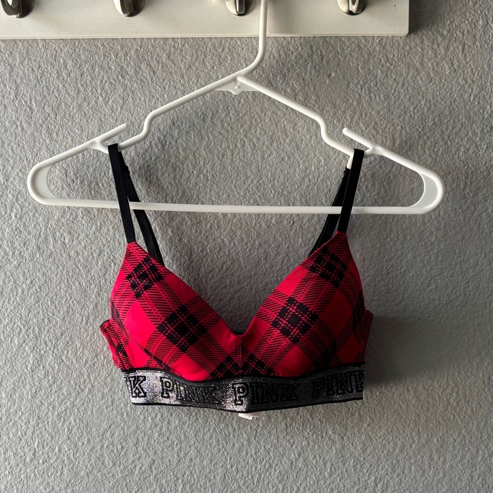 VS Pink Wireless Bra